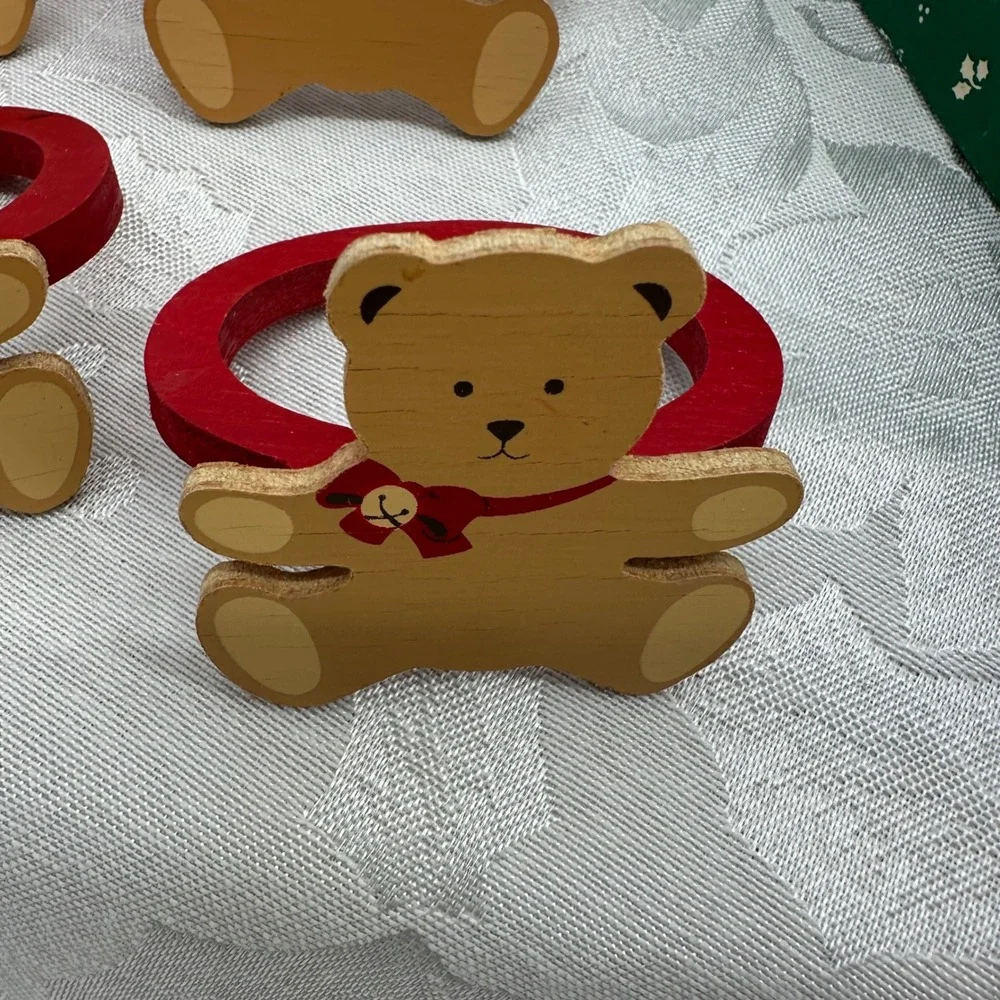 Hallmark Napkin Rings Red Good Ginger Bear Wooden Set of 8 Vintage XNR20-7